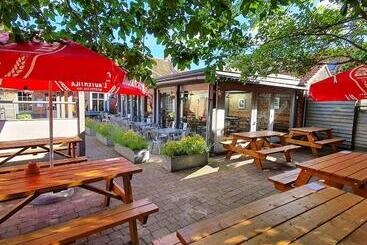 فندق Kings Head Holt