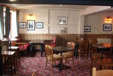 Отель The Windsor Trooper Pub & Inn