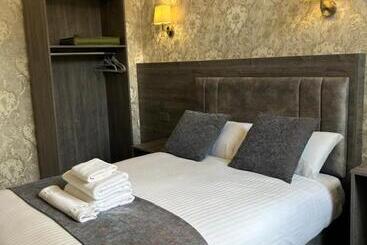 פנסיון Arrandale Guest House