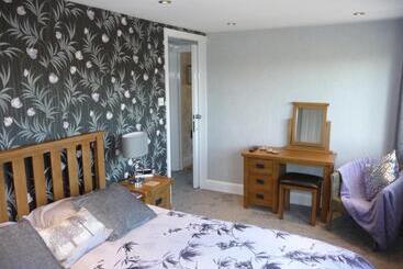 פנסיון High Ways House