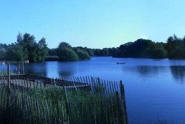 膳宿费 Leslie Road Accommodation