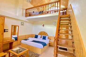 펜션 Purnima  Mountain & River View