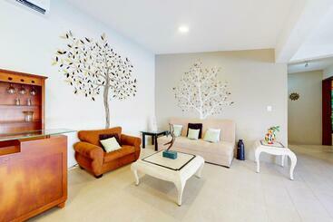 בית מלון כפרי Mahahual 2