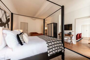 膳宿费 The Couper Bagutta