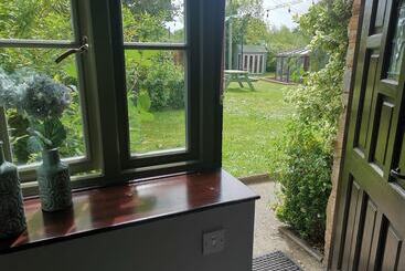 צימר The Babbling Brook