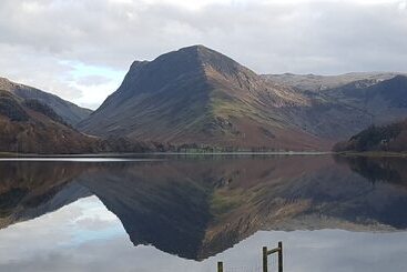 تختخواب و صبحانه Bowness Guest House