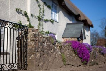 민박 Fernside Cottage