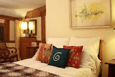 ベッドアンドブレックファースト Parliament Barn