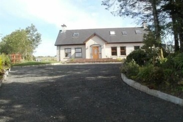 צימר Teach An Cheoil