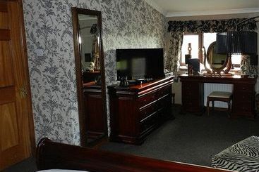 민박 The Old School