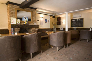 هتل Plough & Harrow