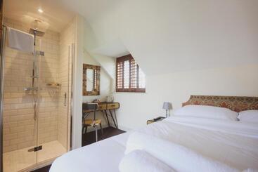 فندق The Bell Broadway