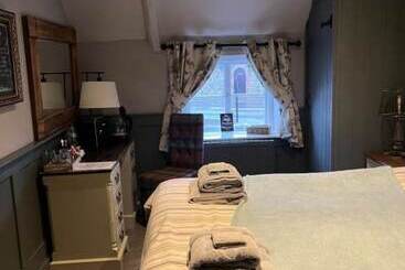 ホテル The Crown Inn