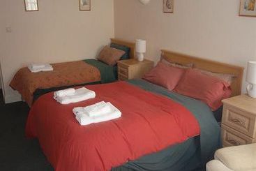 فندق The Mucky Duck Inn