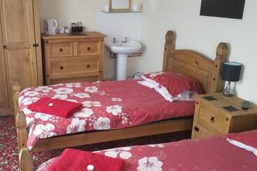 호텔 The Vyvyan Arms