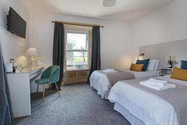 فندق Woodlands Hall