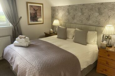 بنسيون Castlecroft Bed And Breakfast