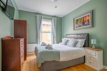 פנסיון Chamberlain House