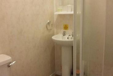 پانسیون The Lyndene Guest House