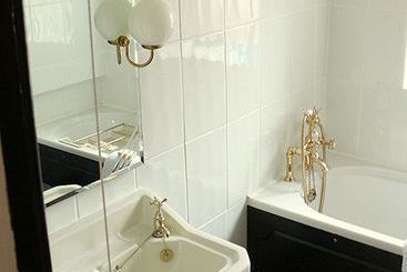 Пансион Seed Hill Guest House