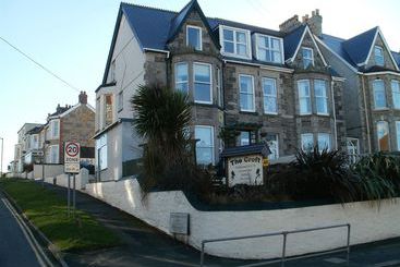 פנסיון The Croft Guest House