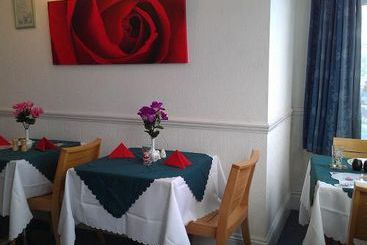Ash Hotel B&b