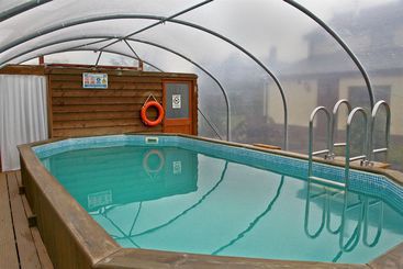 Bed and Breakfast Box Bush Cottage