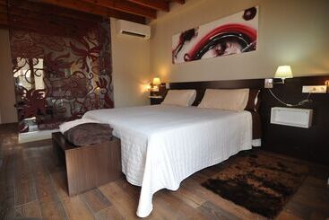 فندق فئة نجمة واحدة Restaurant & Rooms Cabrit