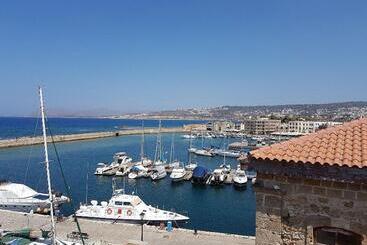 호텔 Ambassadors Residence Boutique