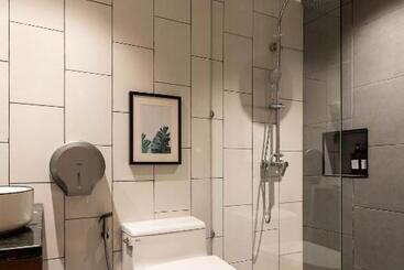 호텔 Botanic Service Room At Impact Muangthongthani Sha Certified