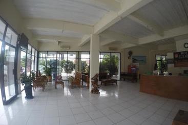 هتل Lux Melati