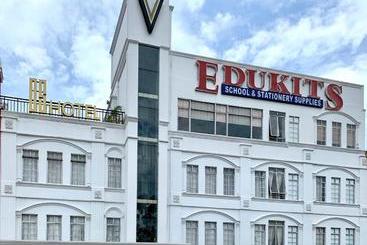 ホテル Os Edukits Fka Venesia