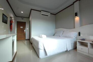 בית מלון כפרי Thada Chateau