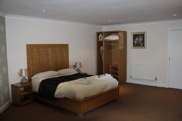 Отель The Windmill