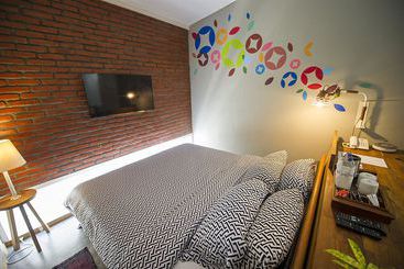 Lokal Hotel & Restaurant