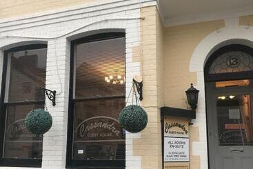 פנסיון Cassandra Guest House