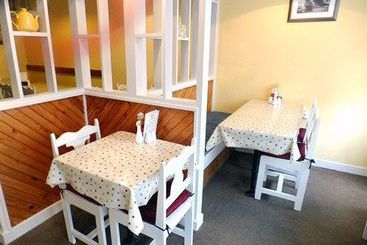 پانسیون Mcmahon Guest House