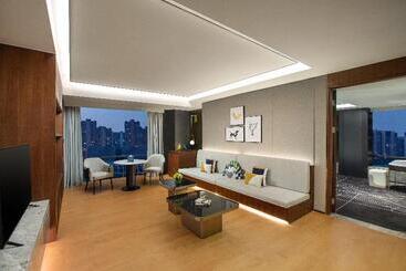 Voco Hefei Binhu, An Ihg