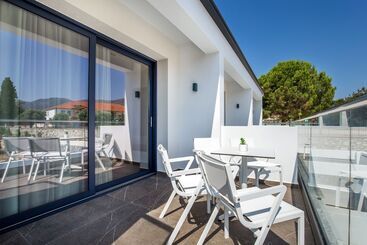 تختخواب و صبحانه Epicentrum Suites Fresh