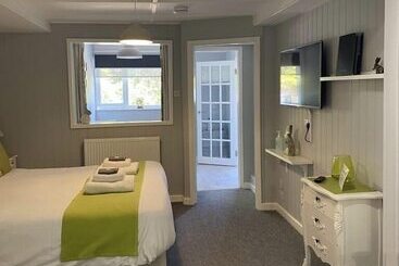 Bed and Breakfast Petherton Cottage Studios