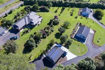 주택 Birchgrove Cottages