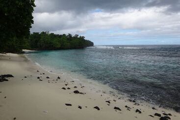 هتل Aganoa Lodge Samoa