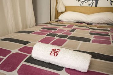 Locals Hostel & Suites