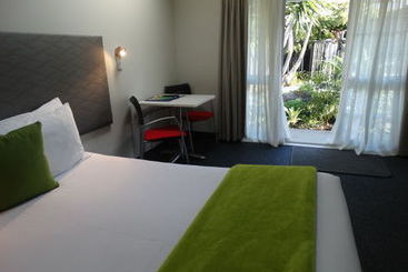 Southpacific Motel And Conference Centre