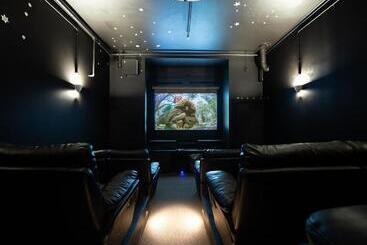 The Dwellington Hostel