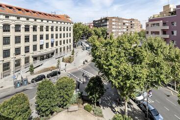 هتل آپارتمان Bob W Arte