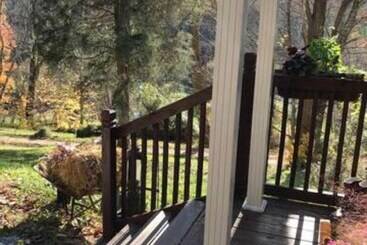 Country Chic Cottage