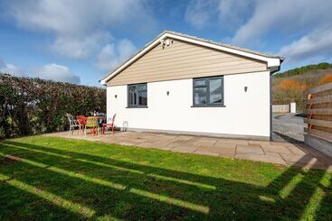 별장 Fantastic And Sleek 3bd Home Wrington Bristol