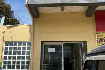 هتل Carisil Bldg By Oyo Rooms