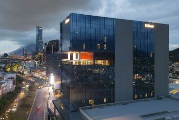 ホテル Hilton Monterrey Valle